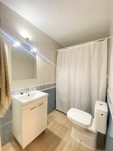 Bajo destinado a vivienda(8)