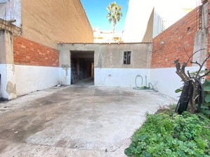 Local comercial  o almacÉn(3)