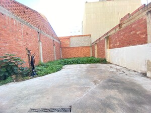 Local comercial  o almacÉn(4)