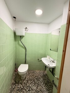 Local zona cerca avda sur(4)