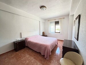 Piso con gran terraza y garaje privado(9)